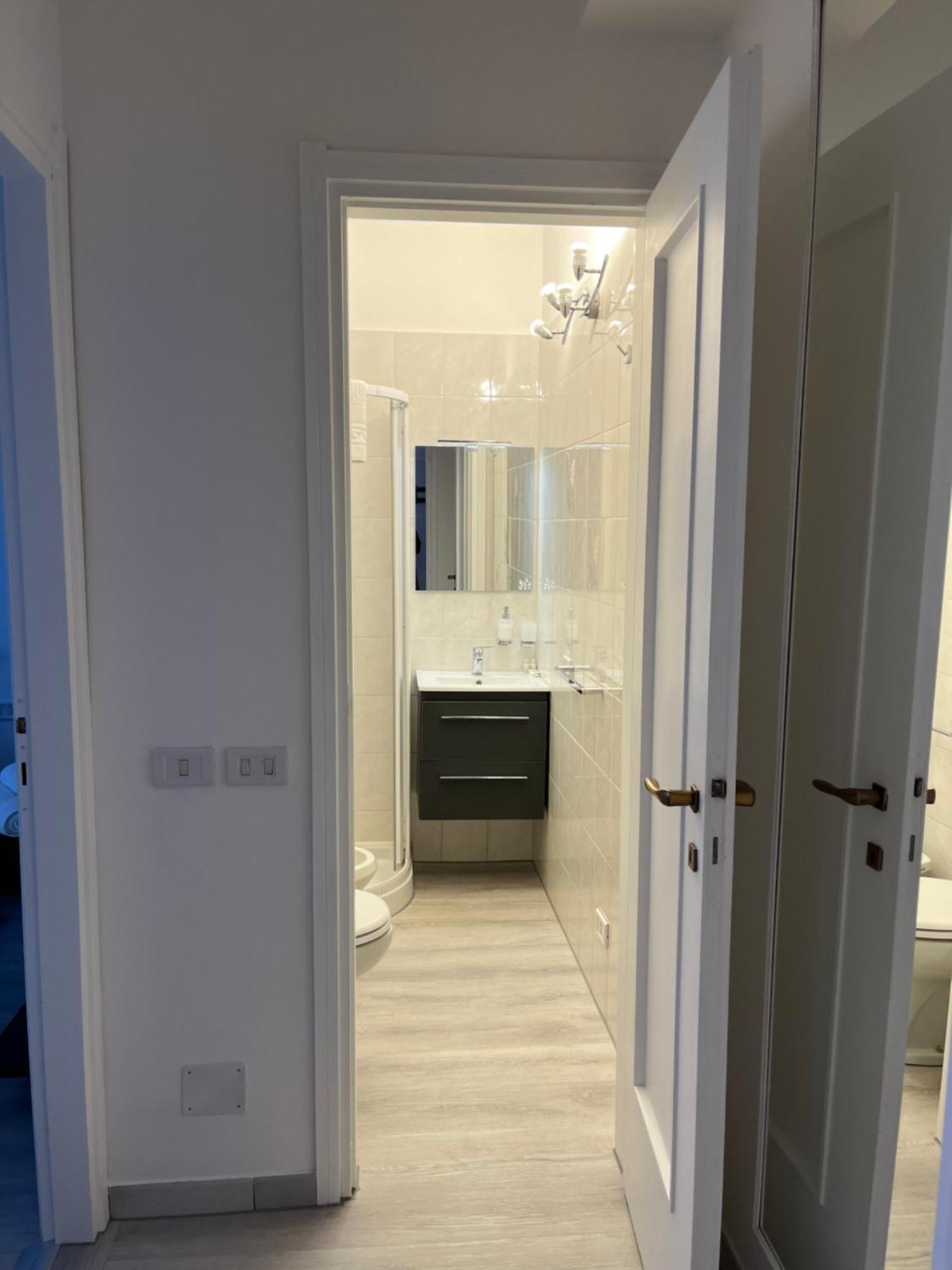 Lake & Nature Apartment Испра Екстериор снимка
